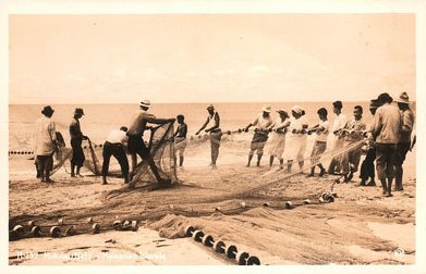 Hawaiian hukilau fishing old Hawaii photo PC – drcate.com